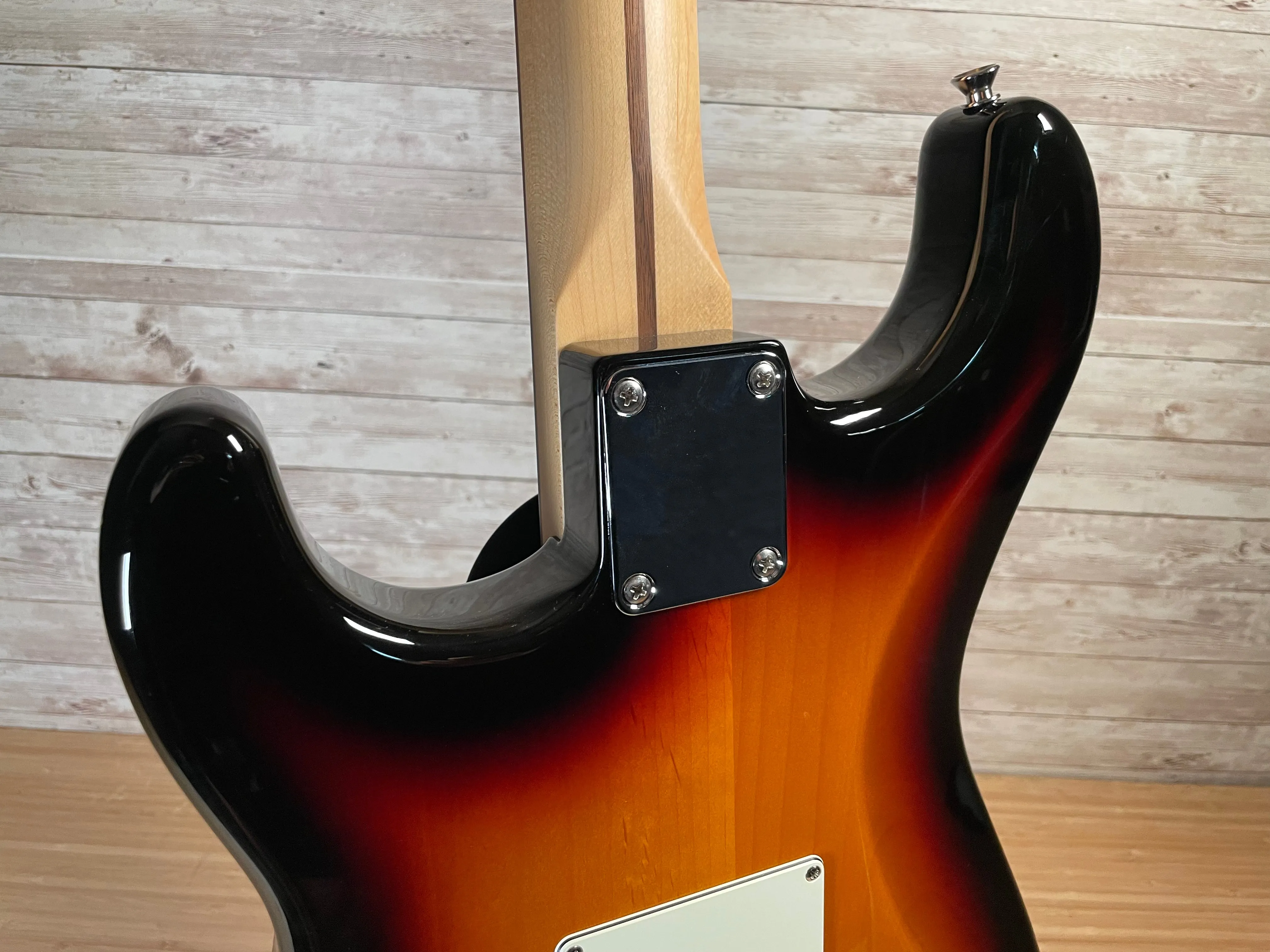 Fender Hybrid-II MIJ Stratocaster Used