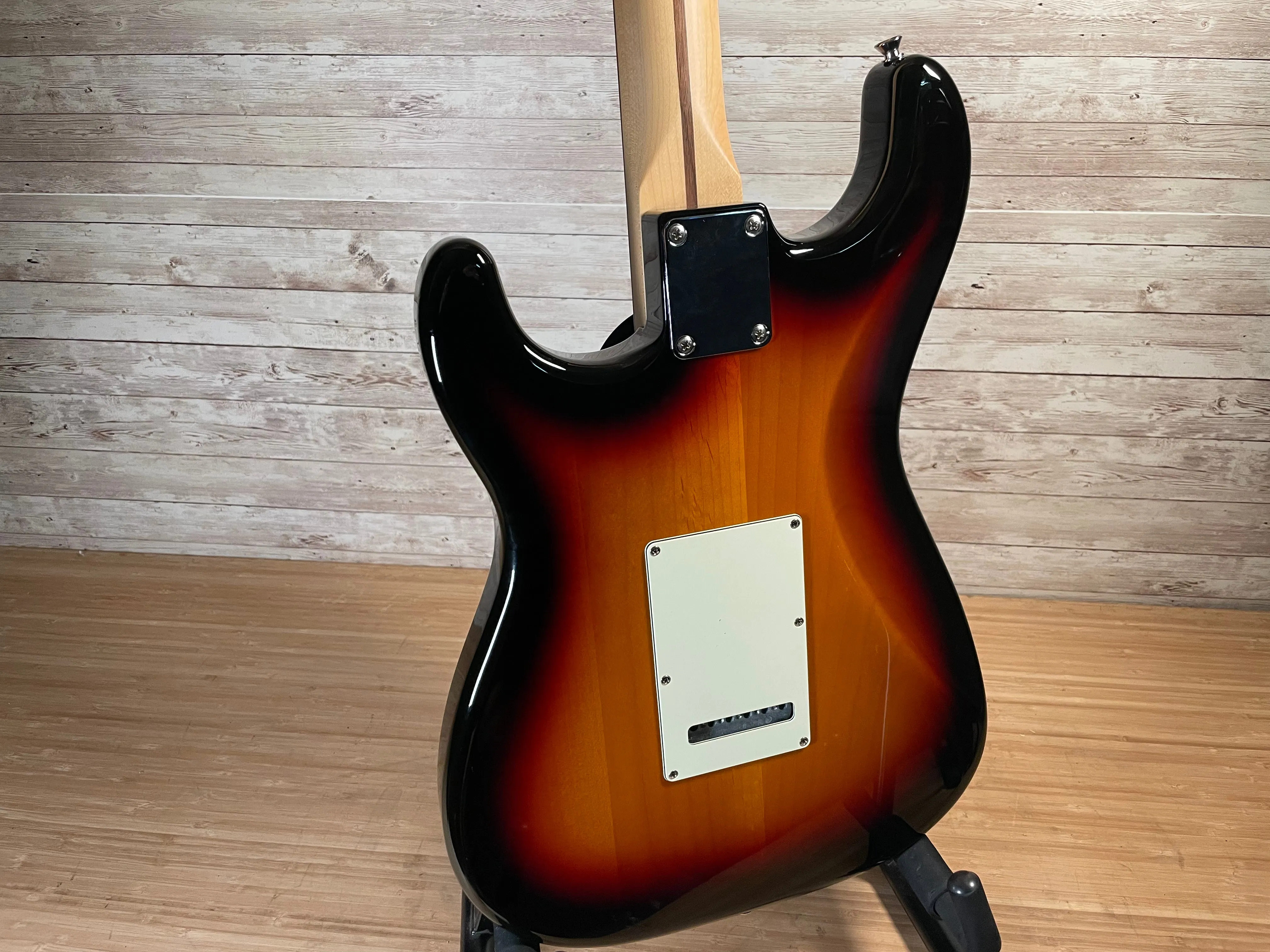 Fender Hybrid-II MIJ Stratocaster Used