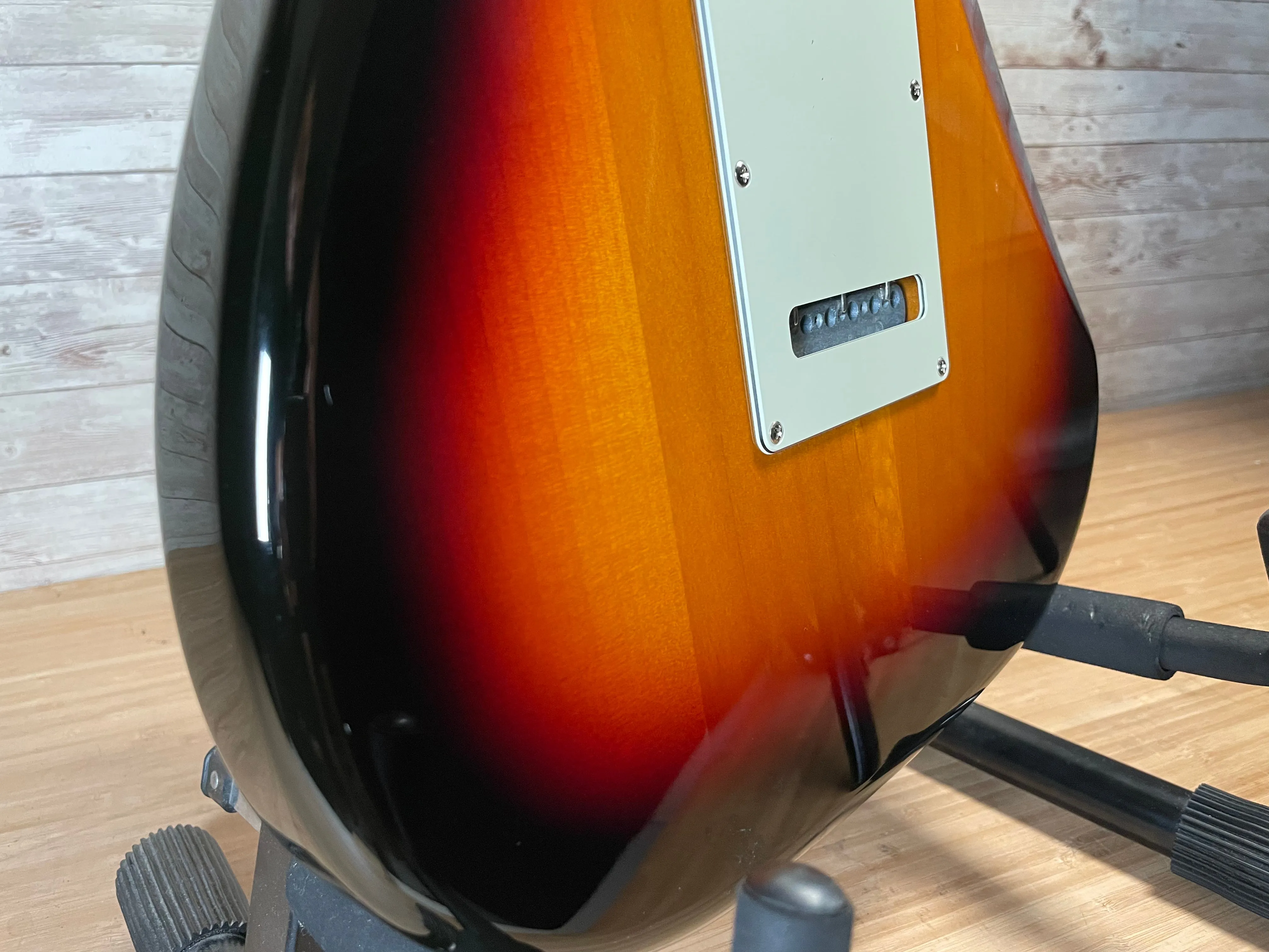 Fender Hybrid-II MIJ Stratocaster Used