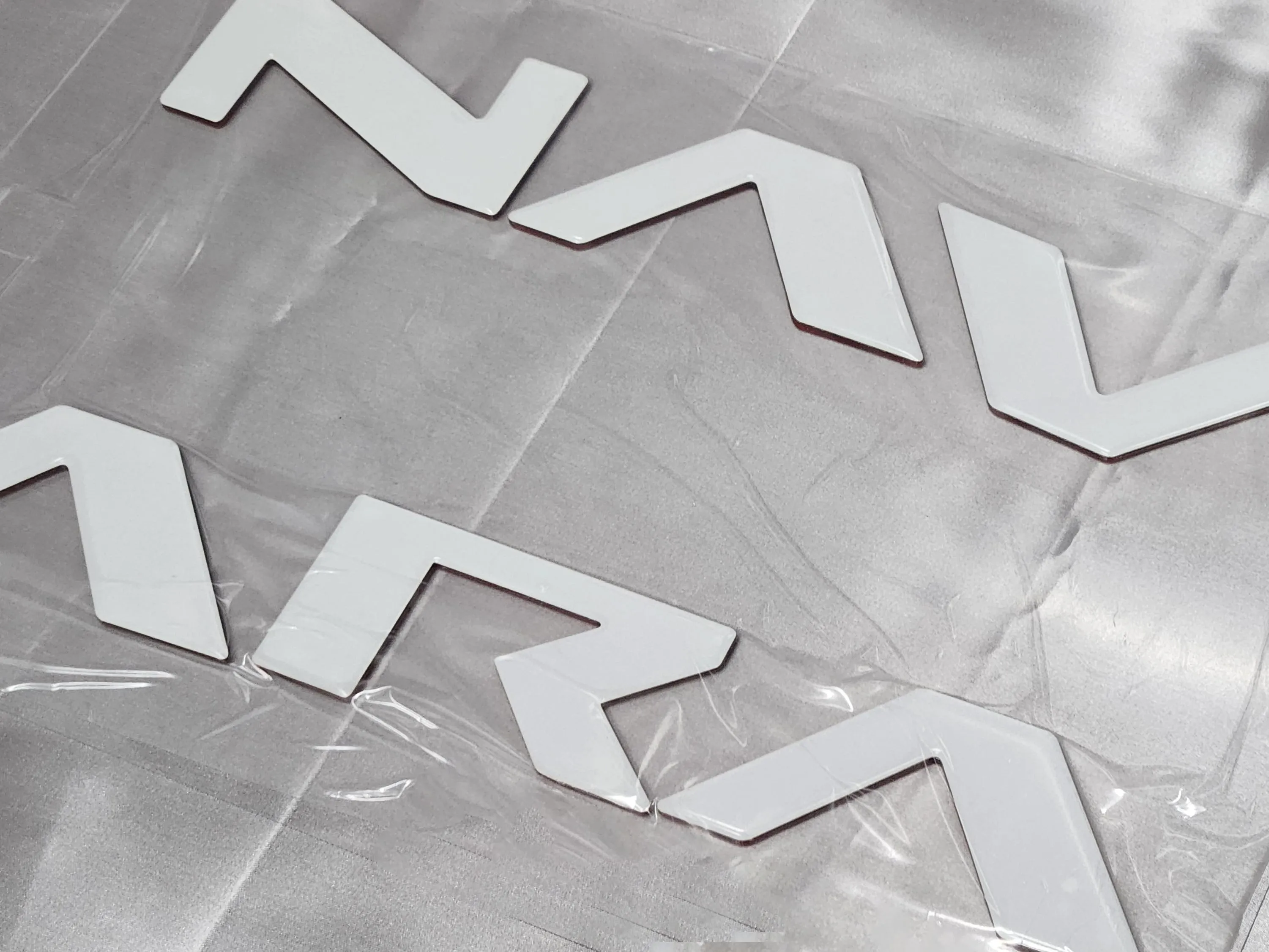 Signature-Line Adhesive TAILGATE INSERTS for Navara NP300 D23 2021 